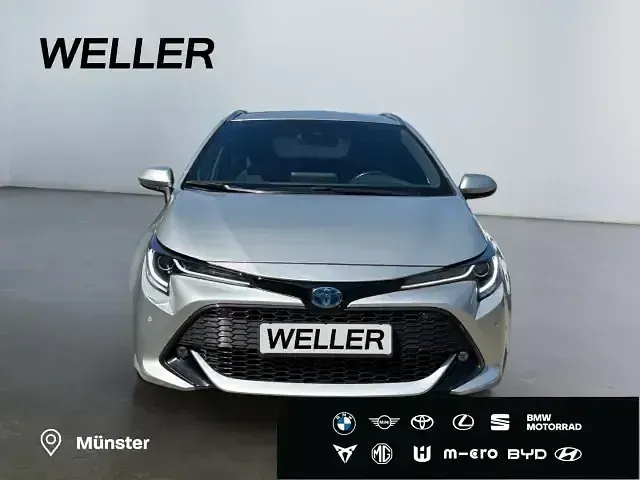 Gebraucht Toyota Corolla Team 122 PS (89 kW) 2020 Silber Kombi