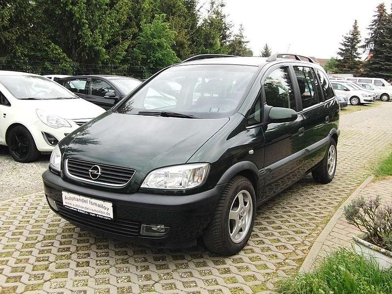 Grün Gebraucht 1999 Opel Zafira Comfort Van / Kleinbus | 2.900 € (Etwas zu teuer) - Bild 1/4