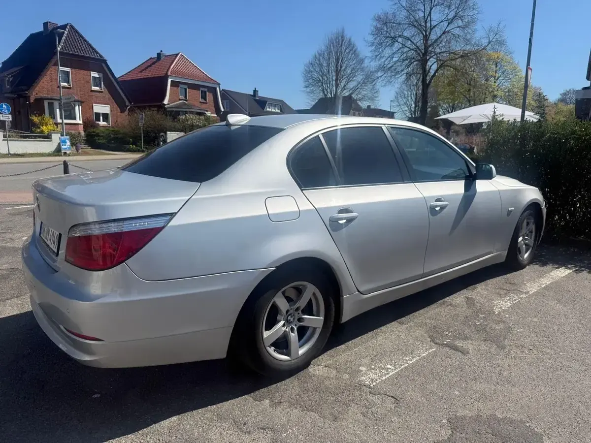 Gebraucht BMW 525 197 PS (144 kW) 2008 Limousine