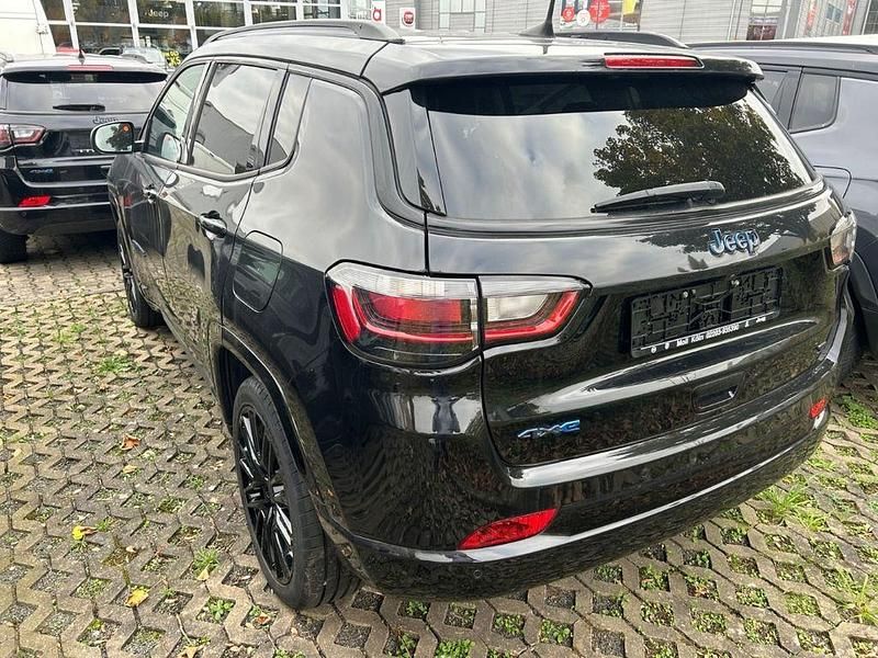 Gebraucht Jeep Compass 241 PS (177 kW) 2022 Schwarz SUV