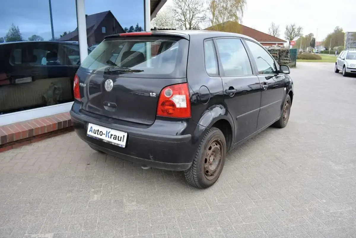 Gebraucht VW Polo Basis 64 PS (47 kW) 2003 Panther schwarz Kleinwagen
