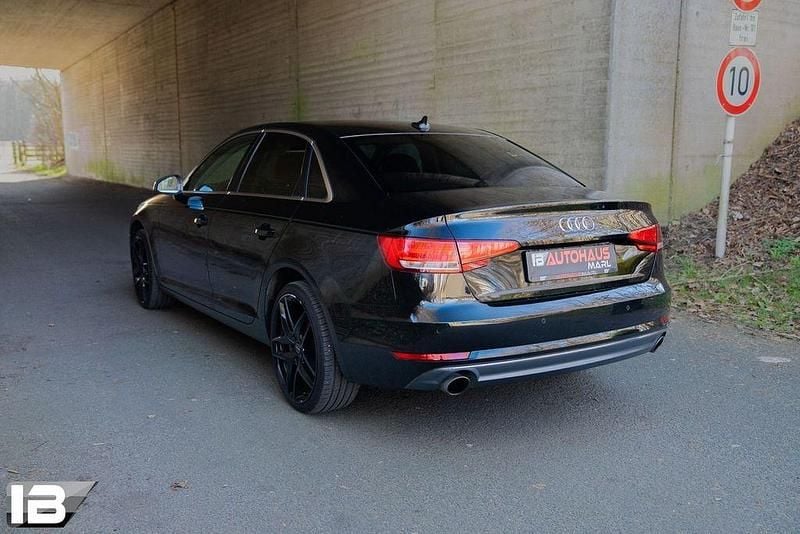 Gebraucht Audi A4 Sport 190 PS (139 kW) 2016 Schwarz Limousine