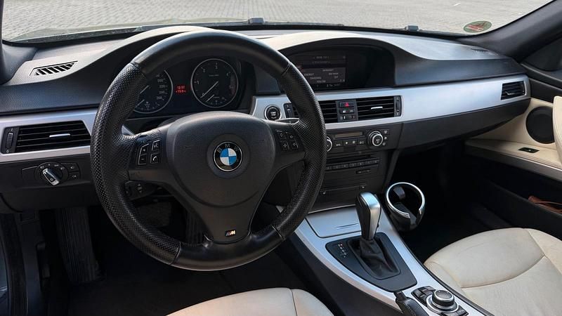 Second-hand BMW 325 197 CP (144 kW) 2008 Verde Break