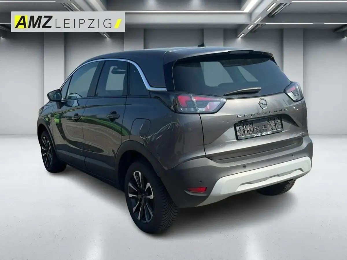 Gebraucht Opel Crossland X Elegance 131 PS (96 kW) 2023 Lackierung platiniumgrau/meta SUV