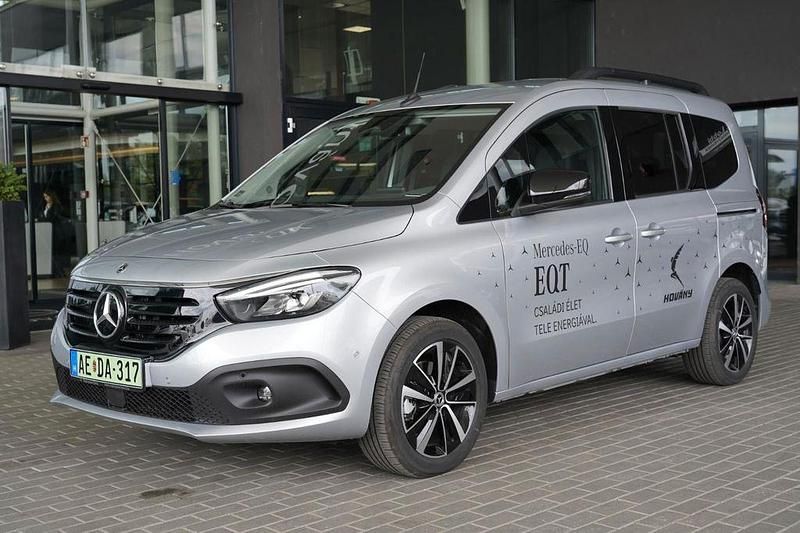 Silber Gebraucht 2023 Mercedes EQT200 Premium Plus Van / Kleinbus | 26.299 € (Fairer Preis) - Bild 1/4