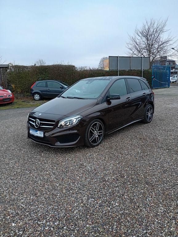 Gebraucht Mercedes B250 AMG line 211 PS (155 kW) 2016 Braun Van / Kleinbus