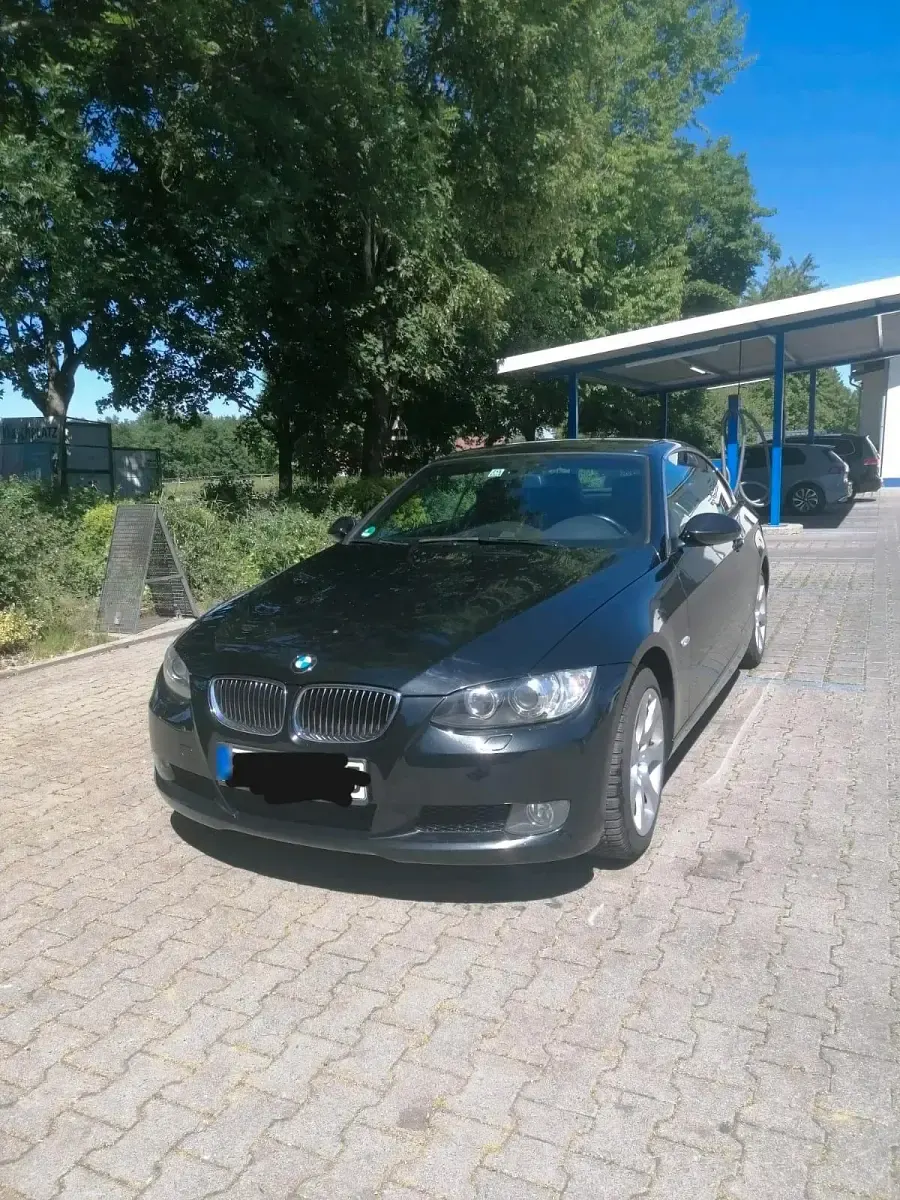 Gebraucht BMW 325 Cabriolet 218 PS (160 kW) 2008 Schwarz Cabrio