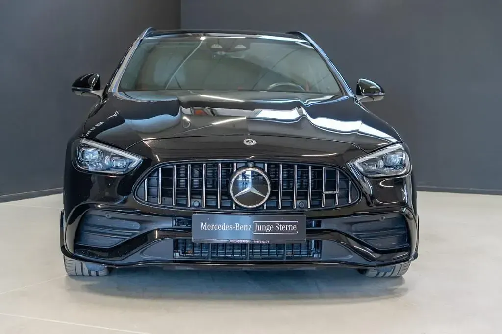 Gebraucht Mercedes C43 AMG AMG 408 PS (300 kW) 2024 Schwarz Limousine