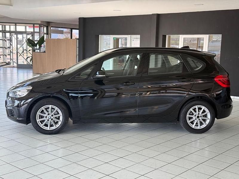 Gebraucht BMW 218 Advantage 150 PS (110 kW) 2018 Schwarz Kombi