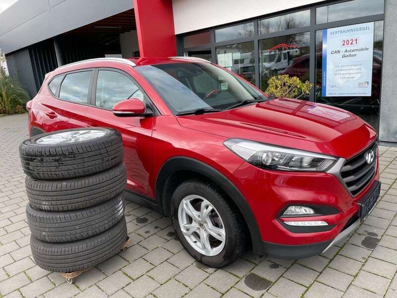 Rot Gebraucht 2018 Hyundai Tucson Trend SUV | 16.900 € (Fairer Preis) - Bild 1/4