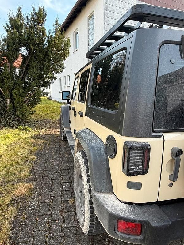 Gebraucht Jeep Wrangler 200 PS (147 kW) 2011 Schwarz SUV