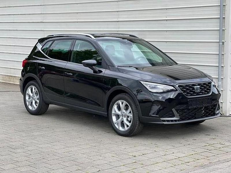 Neu Seat Arona 2025 Schwarz SUV