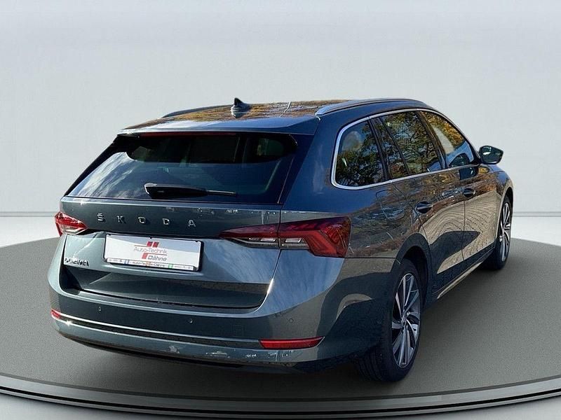 Gebraucht Skoda Octavia Style 150 PS (110 kW) 2021 Quarzgrau Kombi