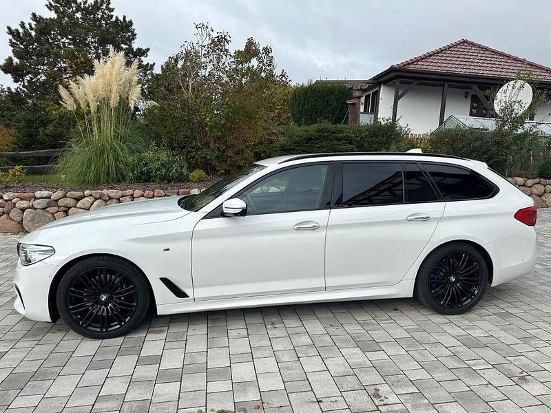 Gebraucht BMW 530 Performance 265 PS (194 kW) 2018 Weiß Kombi