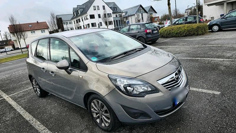 Gebraucht Opel Meriva 140 PS (102 kW) 2010 Andere farben Van / Kleinbus