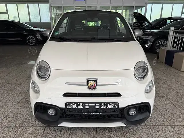 Gebraucht Abarth 595C Turismo 165 PS (121 kW) 2016 Weiss Cabrio