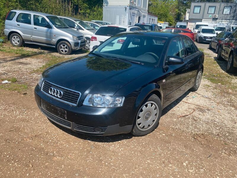 Schwarz Gebraucht 2001 Audi A4 Limousine | 900 € (Superpreis) - Bild 1/4
