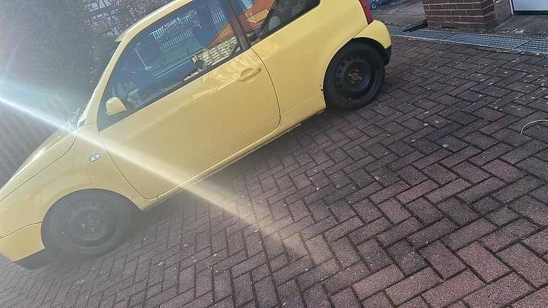 Gebraucht VW Lupo 75 PS (55 kW) 2000 Gelb Kleinwagen