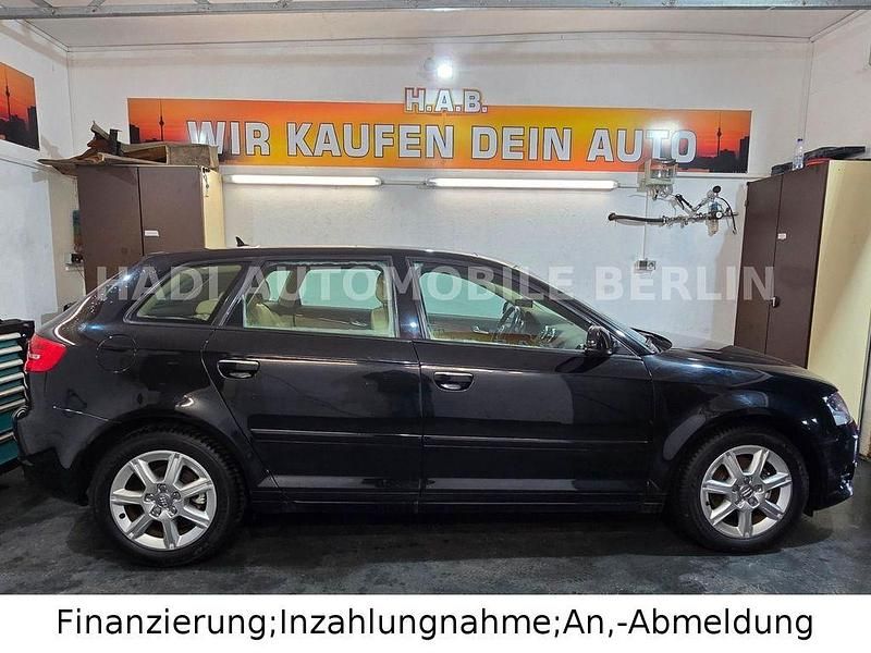 Gebraucht Audi A3 Ambiente 105 PS (77 kW) 2010 Schwarz Limousine