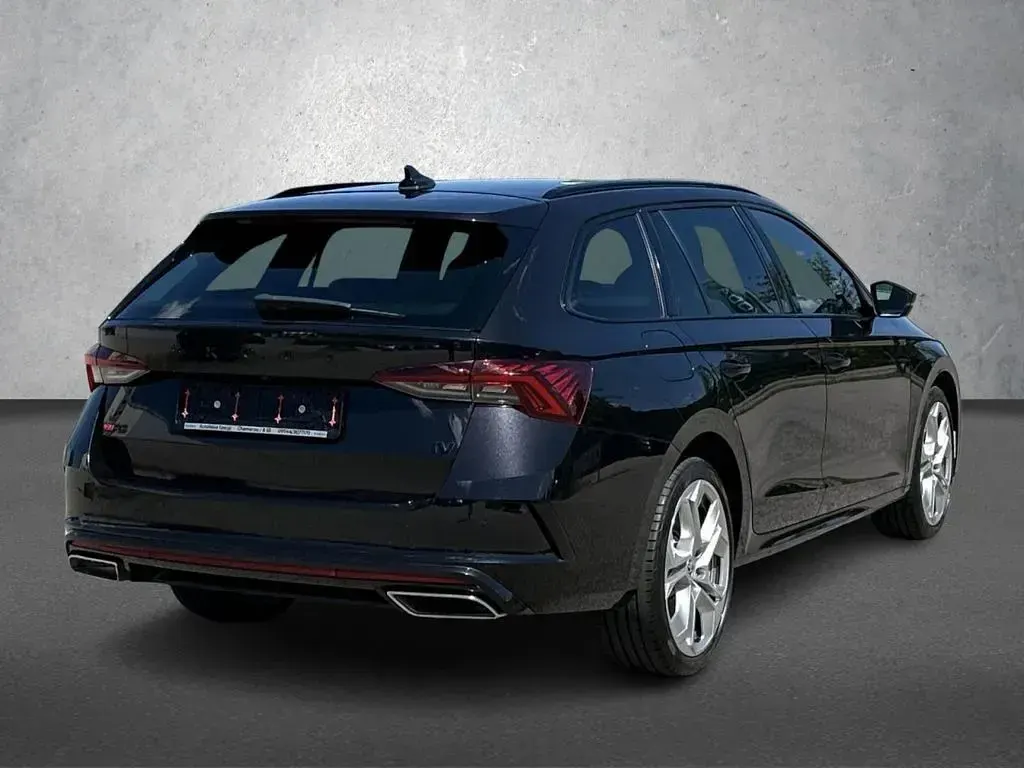 Gebraucht Skoda Octavia RS 245 PS (180 kW) 2023 Blackmagic perleffekt Kombi