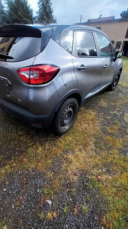 Gebraucht Renault Captur Experience 90 PS (66 kW) 2016 Grau SUV