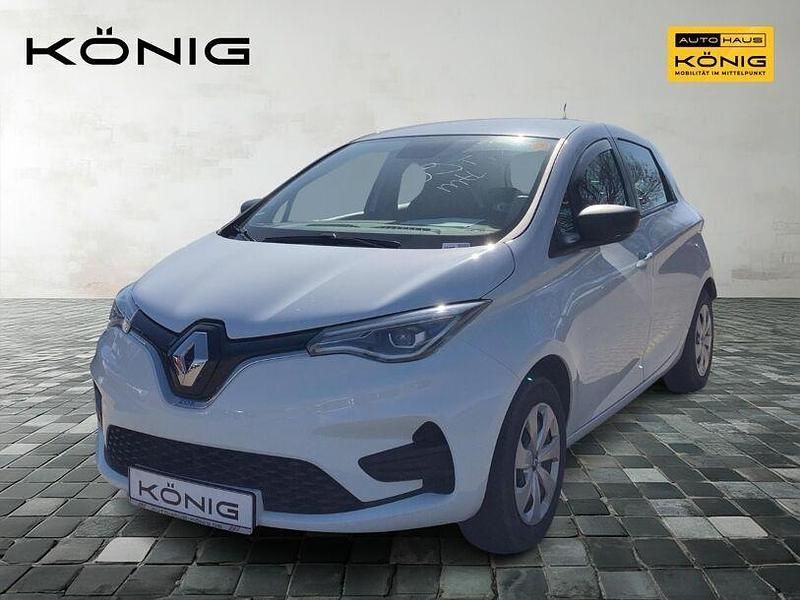 Second-hand Renault Zoe Life 50 kW (69 CP) 2020 Alb Hatchback