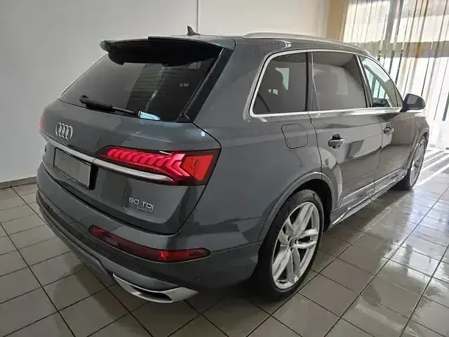 Gebraucht Audi Q7 S-Line 286 PS (210 kW) 2022 Grau SUV
