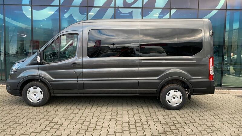 Neu Ford Transit Trend 131 PS (96 kW) 2025 Grau Kombi