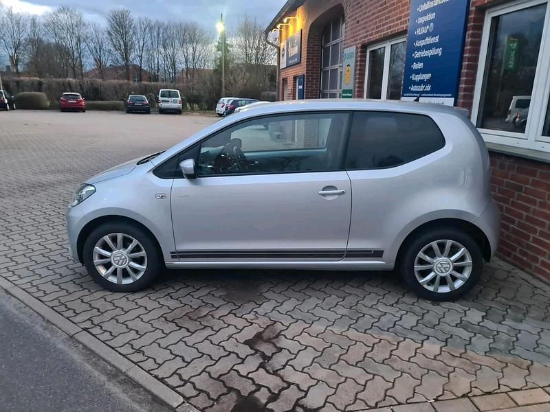Gebraucht VW up! CLUB 60 PS (44 kW) 2015 Silber Kleinwagen