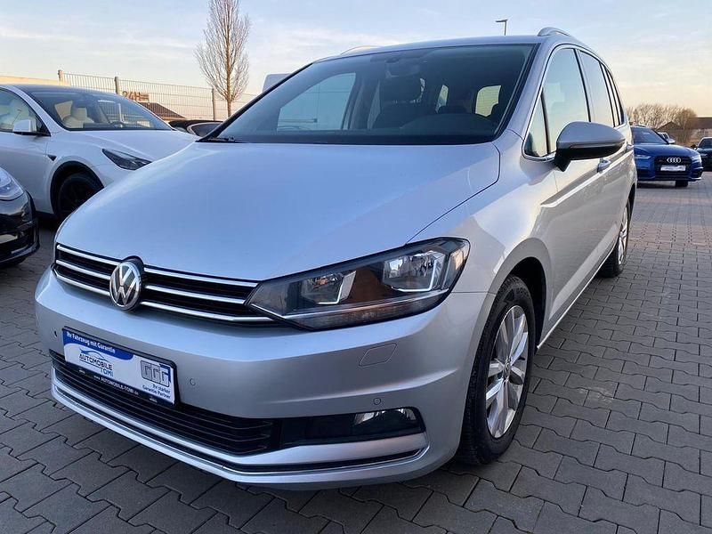Gebraucht VW Touran Highline 190 PS (139 kW) 2017 Silber Van / Kleinbus