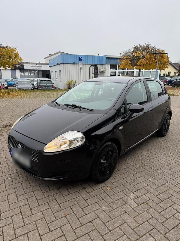 Schwarz Gebraucht 2007 Fiat Grande Punto Dynamic Kleinwagen | 2.350 € (Fairer Preis) - Bild 1/4