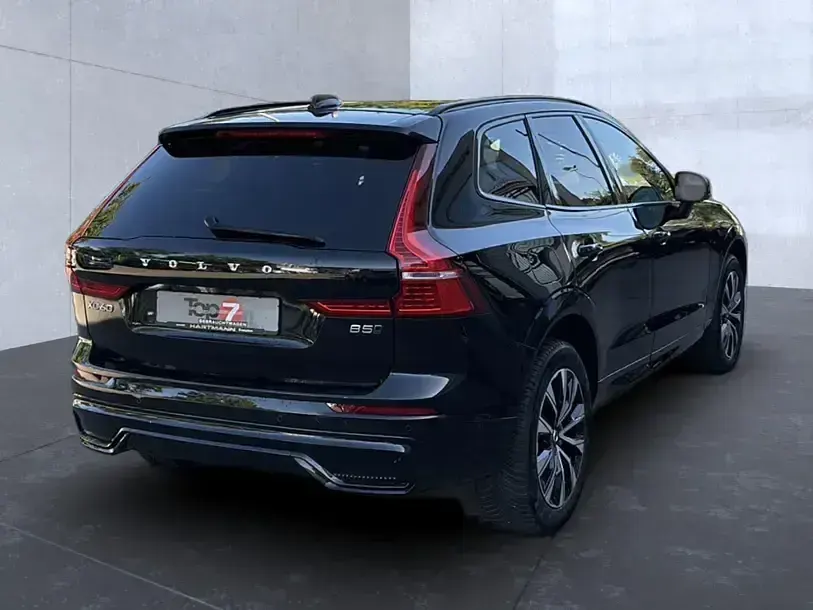 Gebraucht Volvo XC60 Plus 250 PS (183 kW) 2025 Onyx black (metallic) SUV