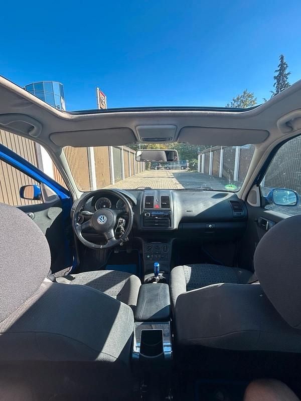 Blau Gebraucht 2000 VW Polo Edition Kleinwagen | 500 € (Superpreis) - Bild 1/4