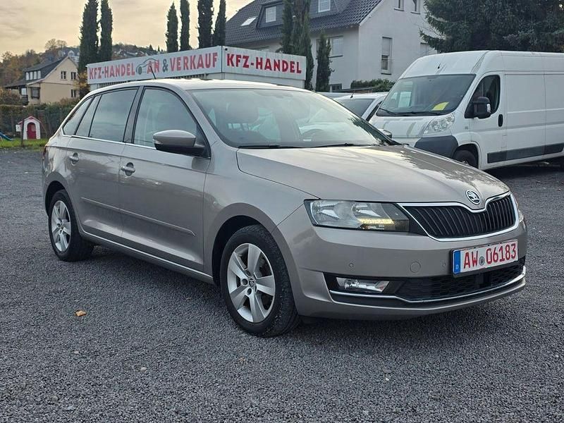 Beige Gebraucht 2017 Skoda Rapid Ambition Kombi | 5.990 € (Fairer Preis) - Bild 1/4