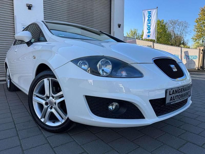 Usata Seat Leon Copa 90 CV (66 kW) 2011 Bianco Utilitaria