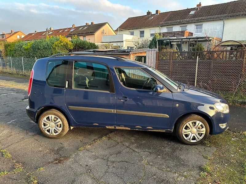Blau Gebraucht 2011 Skoda Roomster Plus Edition Van / Kleinbus | 2.500 € (Superpreis) - Bild 1/4