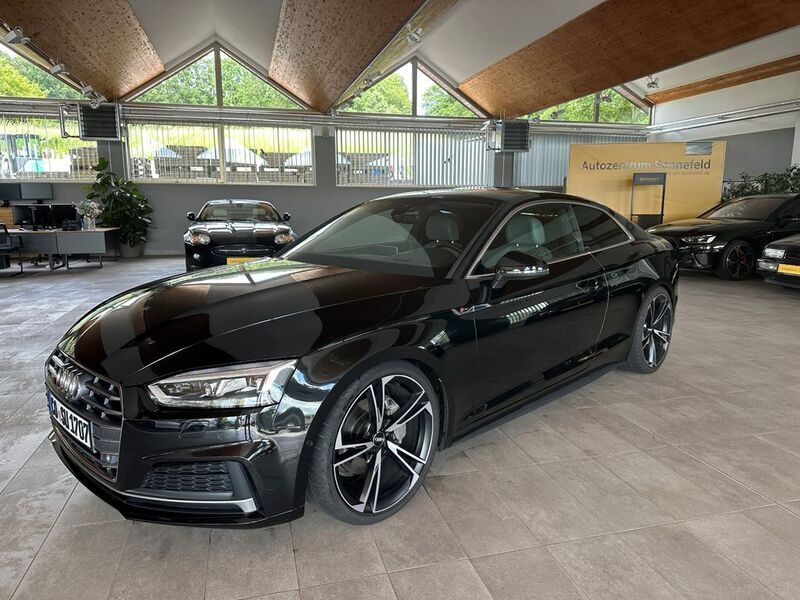 Schwarz Gebraucht 2016 Audi A5 S-line plus Coupé | 25.700 € (Fairer Preis) - Bild 1/4