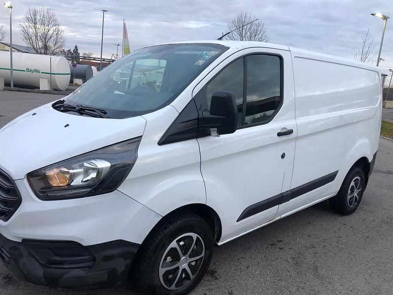 Gebraucht Ford Transit Custom 107 PS (78 kW) 2020 Weiß Van / Kleinbus