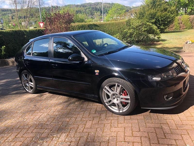 Schwarz Gebraucht 2004 Cupra Leon Limousine | 6.490 € (Fairer Preis) - Bild 1/4