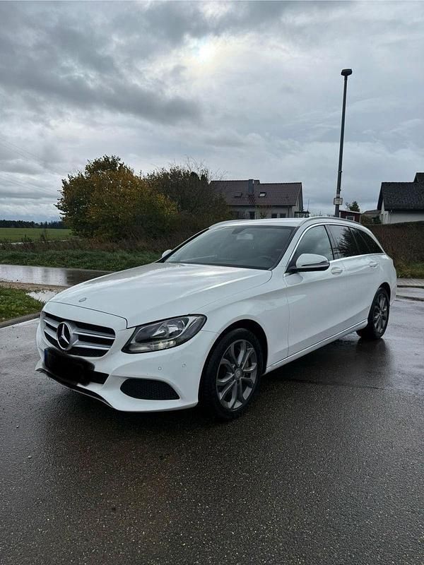 Weiß Gebraucht 2015 Mercedes C250 Kombi | 13.900 € (Superpreis) - Bild 1/4