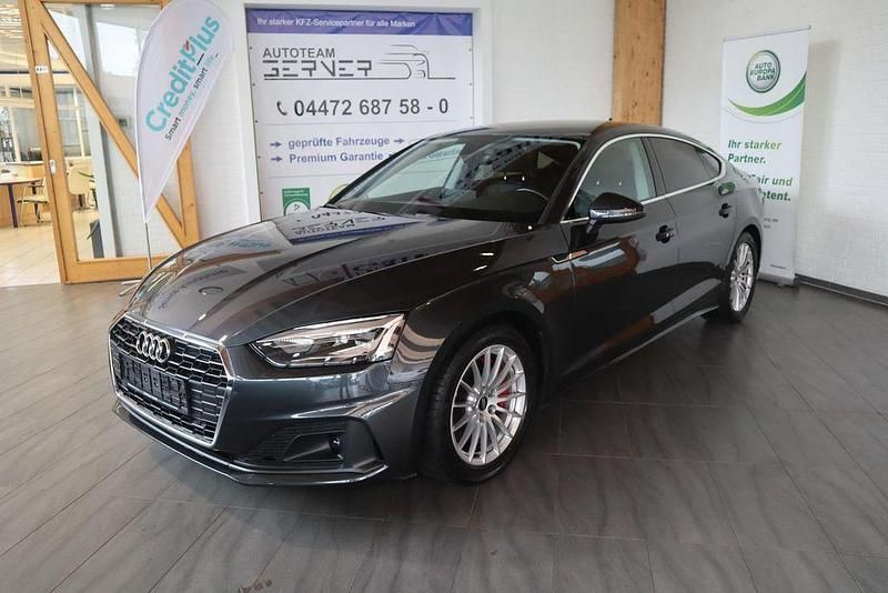 Grau Gebraucht 2021 Audi A5 Sportback Kleinwagen | 29.990 € (Guter Preis) - Bild 1/2