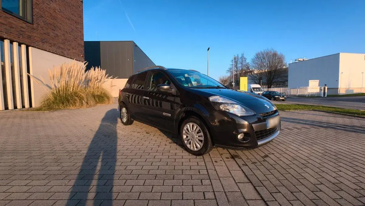 Gebraucht Renault Clio GrandTour 75 PS (55 kW) 2010 Schwarz Kombi