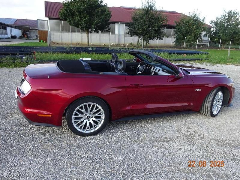 Gebraucht Ford Mustang GT Convertible 421 PS (309 kW) 2016 Rot Cabrio