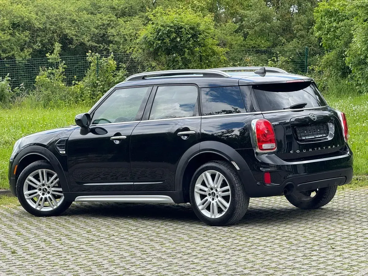Gebraucht Mini John Cooper Works 178 PS (130 kW) 2020 Schwarz Kleinwagen