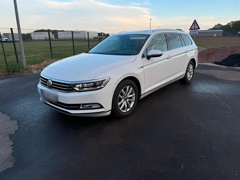 Gebraucht VW Passat 190 PS (139 kW) 2016 Weiß Kombi