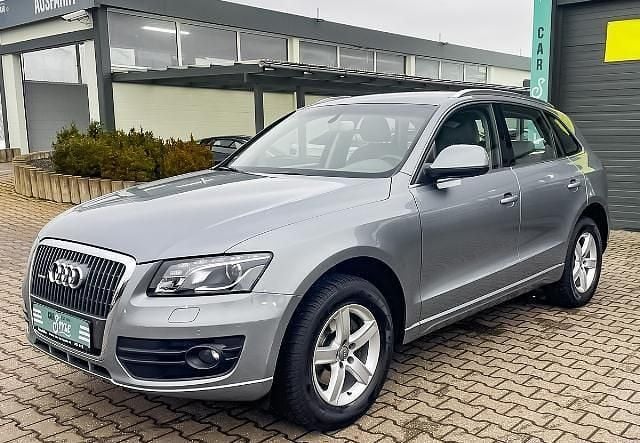 Silber Gebraucht 2011 Audi Q5 Comfort SUV | 8.790 € (Superpreis) - Bild 1/4