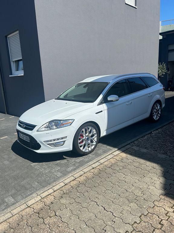 Weiß Gebraucht 2015 Ford Mondeo Titanium Kombi | 12.500 € (Fairer Preis) - Bild 1/4