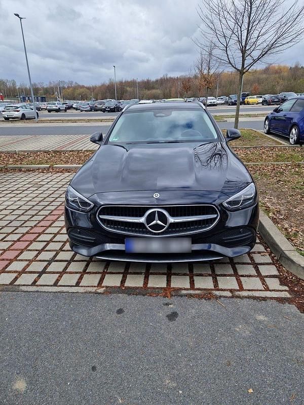 Gebraucht Mercedes C220 200 PS (147 kW) 2022 Schwarz Kombi