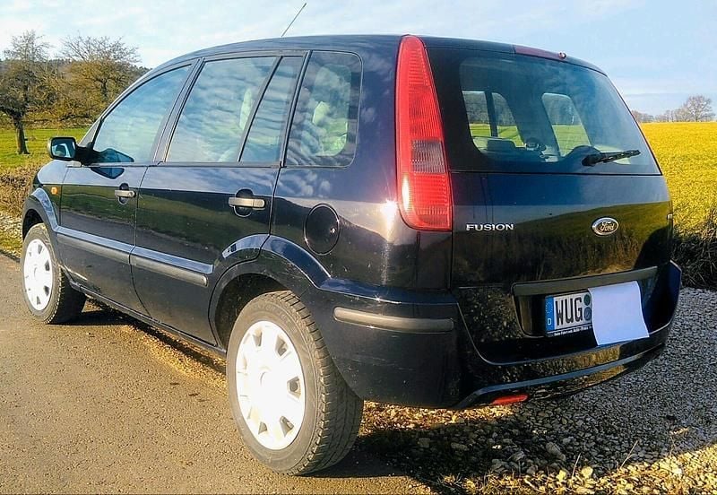 Blau Gebraucht 2005 Ford Fusion Kleinwagen | 2.397 € (Etwas zu teuer) - Bild 1/4