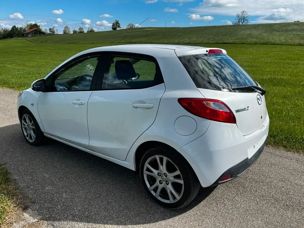 Brugt Mazda 2 105 HK (77 kW) 2013 Hvid Hatchback